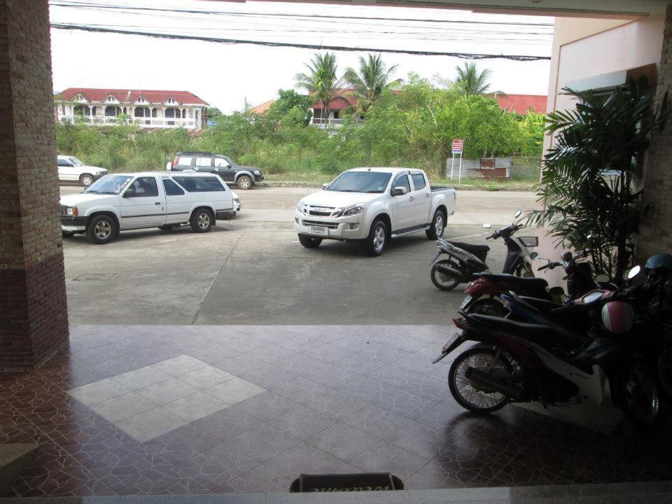 โรงแรมดาหลา รีโนเทล นครพนม ภายนอก รูปภาพ